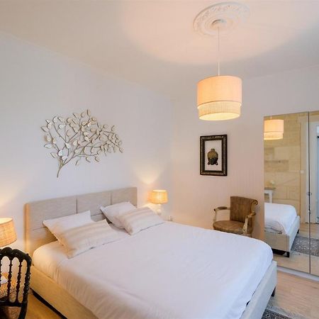 Les Suites D'Alienor-Suite Acanthe Pessac Exteriör bild