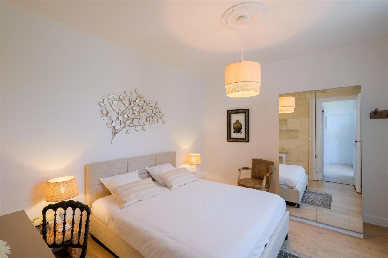 Les Suites D'Alienor-Suite Acanthe Pessac Exteriör bild