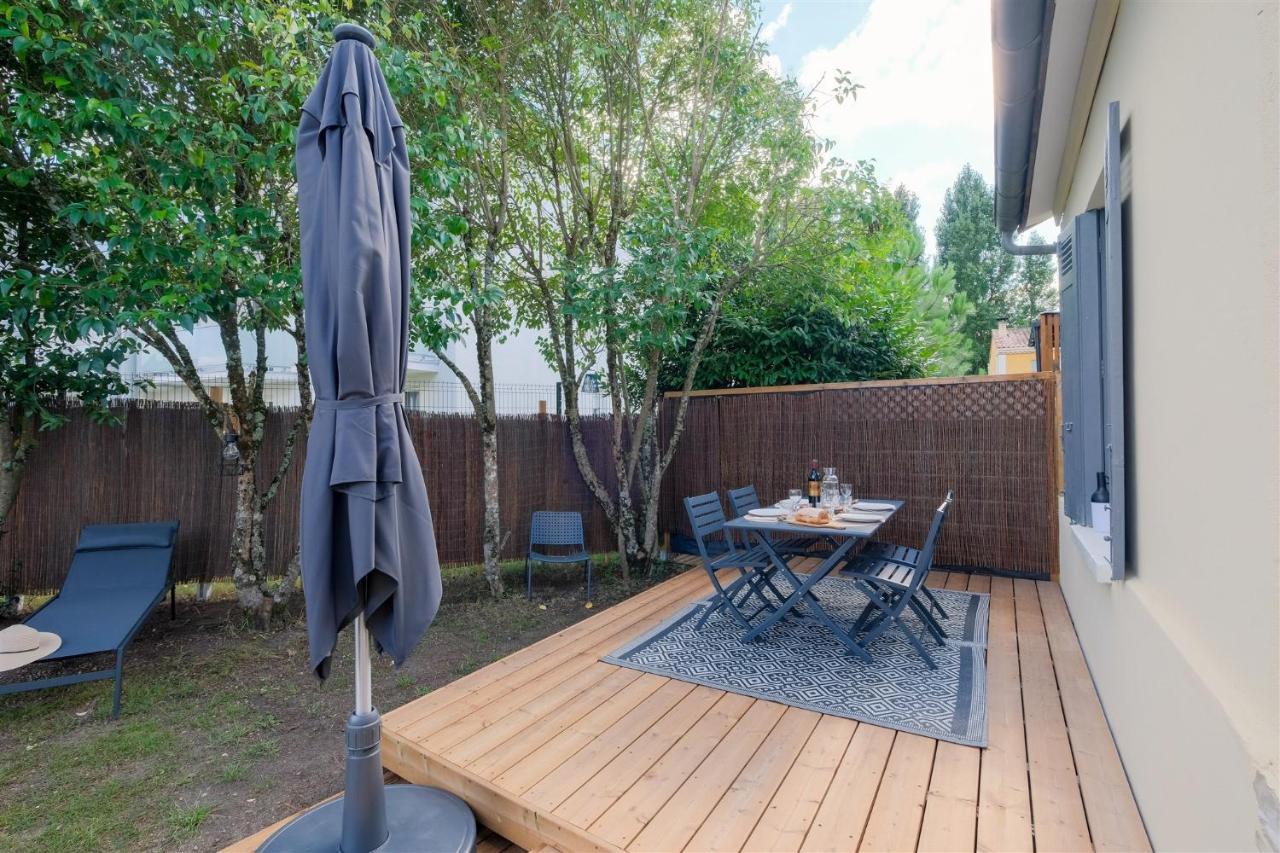Les Suites D'Alienor-Suite Acanthe Pessac Exteriör bild