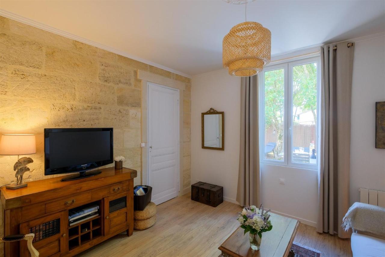 Les Suites D'Alienor-Suite Acanthe Pessac Exteriör bild